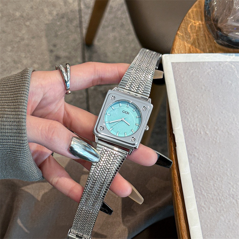 Minimalistyczny, elegancki, un – Luxury Watch Gift For Her recenzja i cena